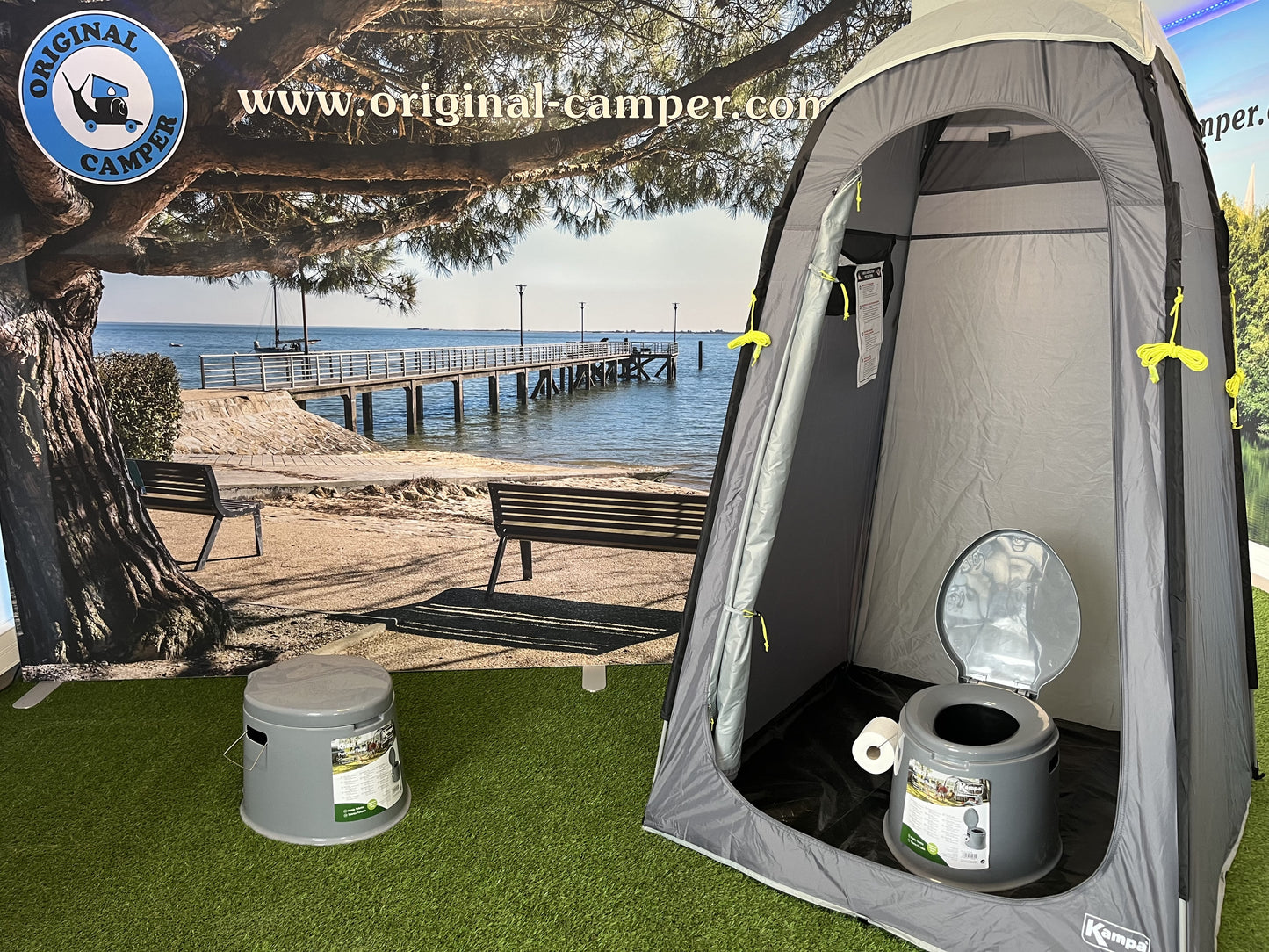 Tente de toilettes/douche à arceaux KAMPA